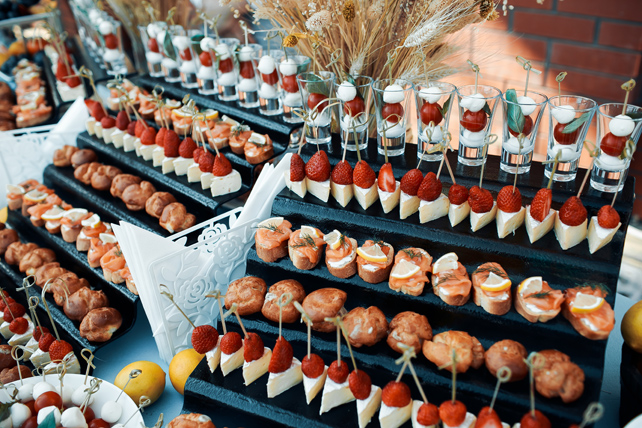 зал Пантеон в Царицыно, фуршетное меню