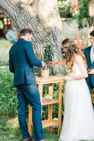 10 уникальных свадебных традиций, которые смогут поразить даже гостей 