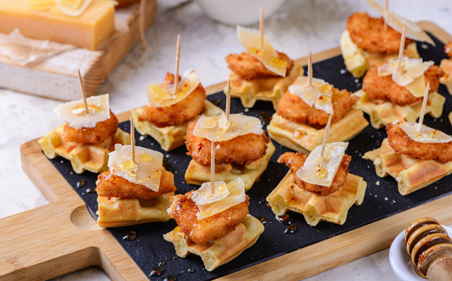 идеи для летнего свадебного меню, вафельный бар на свадьбе