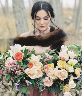 10 декор осенней свадьбы, осенняя невеста с букетом