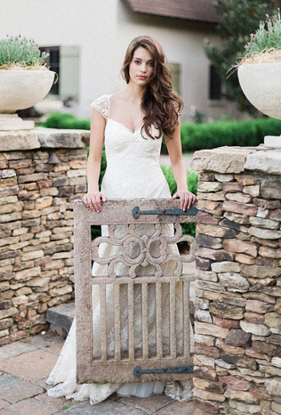 Свадебное вдохновение: 10 видов декольте 