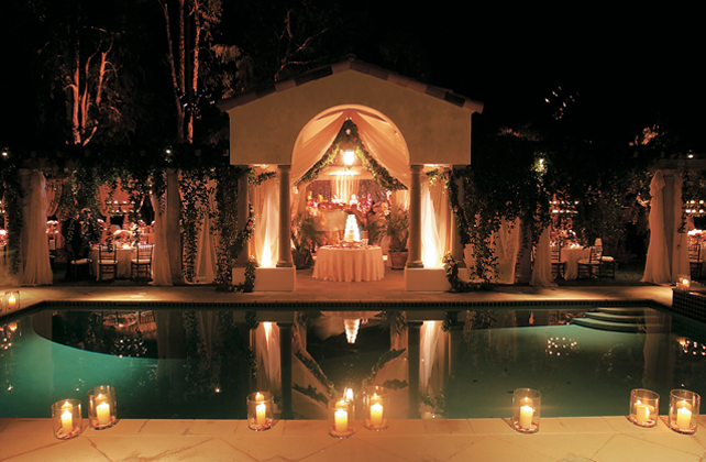 свадьба у бассейна 