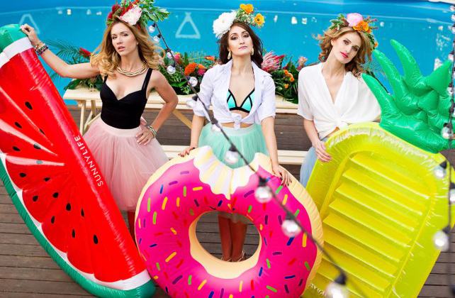 свадьба у бассейна, организатор QUEENSBURY 