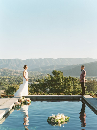 свадьба у бассейна, флористика и декор 