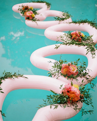 свадьба у бассейна, флористика и декор 