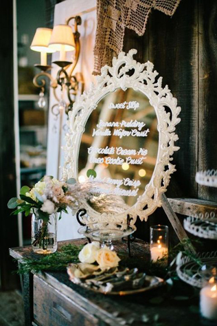 зеркало в свадебном декоре, винтажное зеркало в декоре фуршетного стола 