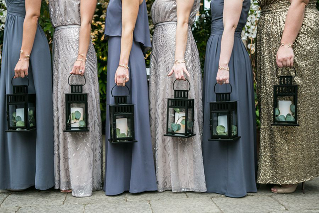 чем заменить букет подружки невесты, цветы в винтажных фонарях 