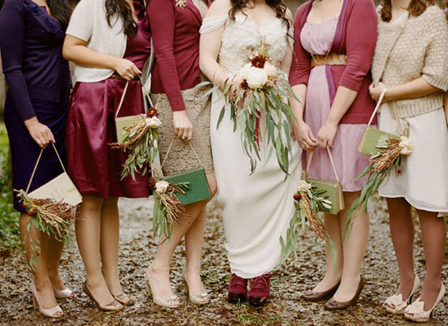 чем заменить букет подружки невесты, букет в сумочке 