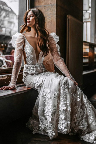 свадебные платья 2022, свадебное платье с цветами 