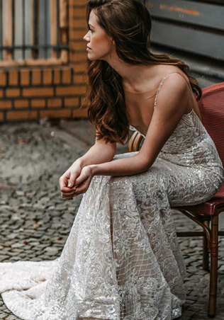 свадебные платья 2022, платье с ажурной вышивкой 