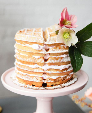 чем заменить торт на свадьбе, торт из вафель 