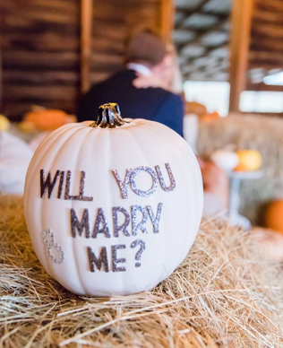 15 идей предложения руки и сердца на Хэллоуин