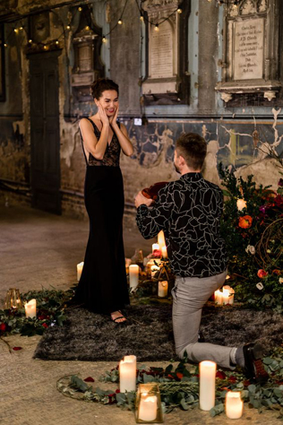 15 идей предложения руки и сердца на Хэллоуин