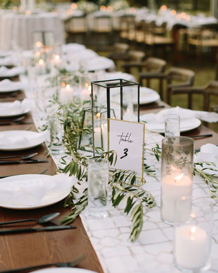 Черные подсвечники