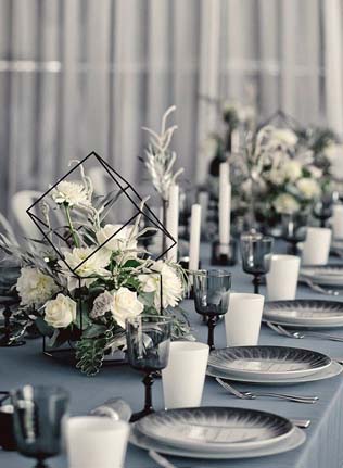 Черные фужеры