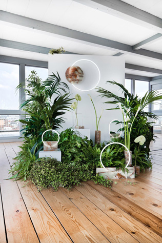 тренды свадебной флористики 2021, цветочная свадебная арка 