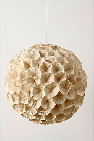 свадебный декор из обёрток для капкейков, освещение