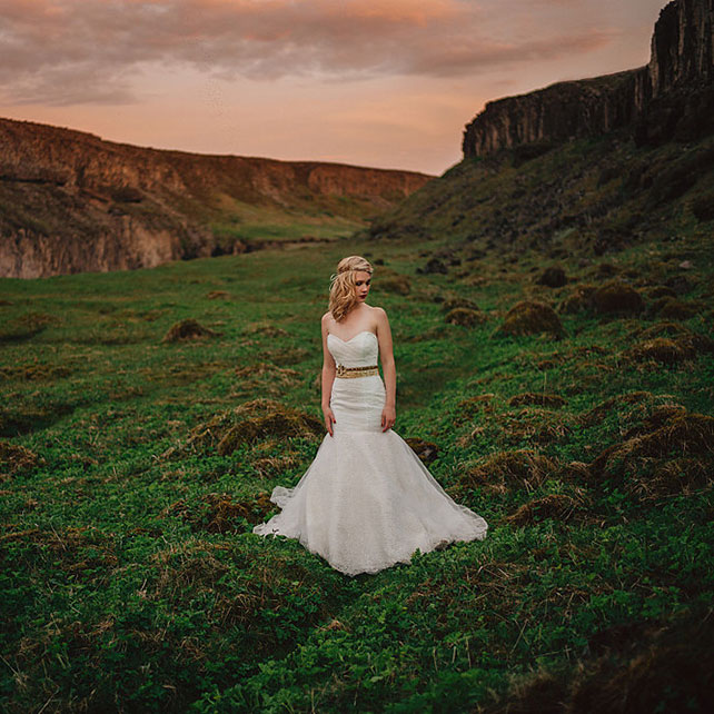 Вдохновение: 19 свадебных фото из завораживающей Исландии