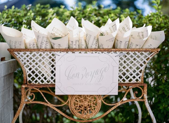 Цветочный рай: 20 идей для petal bar 