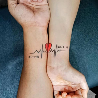 Вместо кольца: 20 уникальных идей свадебных татуировок для пар 