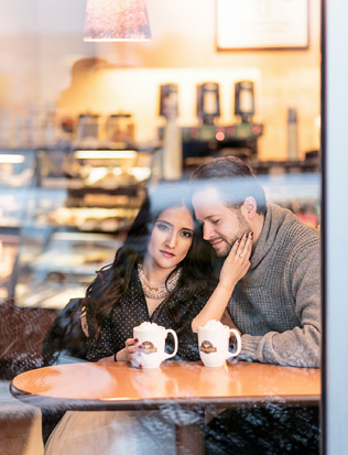 фотосессия love story в кафе 