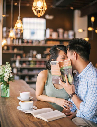 фотосессия love story в кафе 