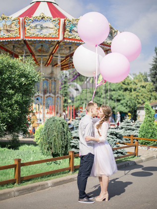фотосессия love story в парке аттракционов