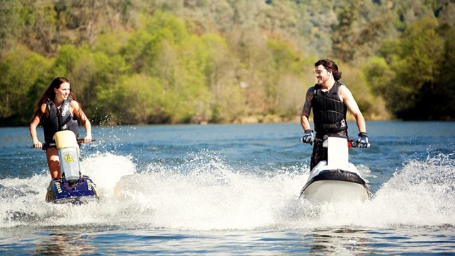 фотосессия love story с гидроциклами 