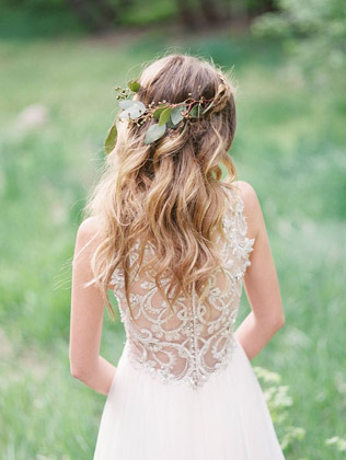 20 свадебных платьев с эффектными спинками 