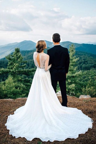 20 свадебных платьев с эффектными спинками 