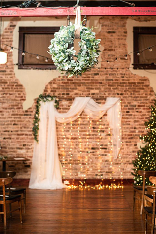 романтичная зимняя свадьба, светодиодные гирлянда в оформлении свадьбы 