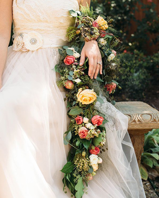 букет-гирлянда для невесты 