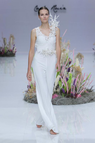 комбинезон для невесты от Carla Ruiz 