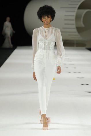 брючный костюм для невесты от Yolan Cris 