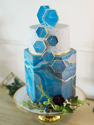 свадьба в стиле минимализм, свадебный торт в стиле минимализм 