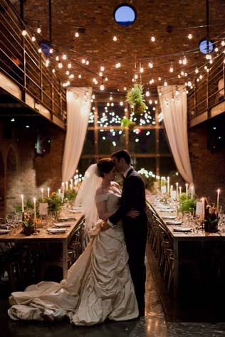 свадьба в стиле лофт, ретролампочки в декоре свадьбы 