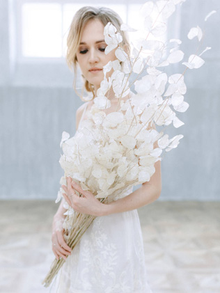 сухоцветы на свадьбе, лунария в декоре свадьбы 