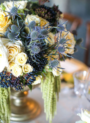 сухоцветы на свадьбе, эрингиум в декоре свадьбы 