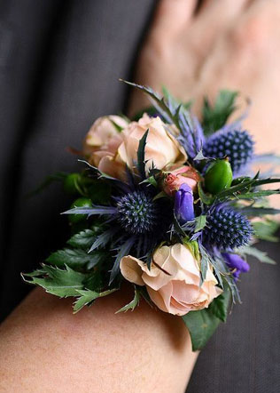 сухоцветы на свадьбе, эрингиум в декоре свадьбы 