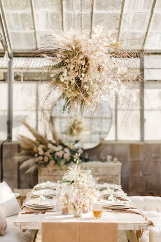 сухоцветы на свадьбе, декор стола сухоцветами 