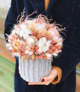 сухоцветы на свадьбе, бессмертник в декоре свадьбы 