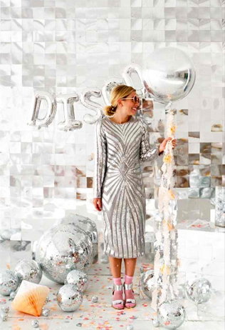 зеркальные шары в декоре свадьбы, диско шар на свадьбе 