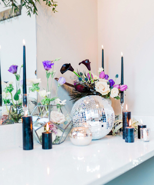 зеркальные шары в декоре свадьбы, диско шар на свадьбе 