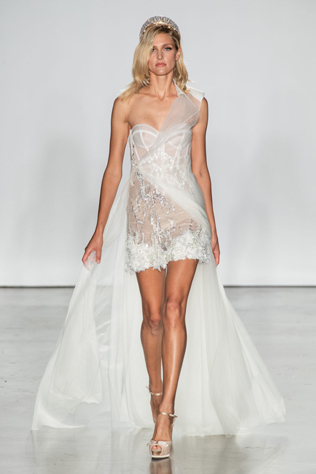 Прозрачный намёк: свадебные платья Inbal Dror 2021 