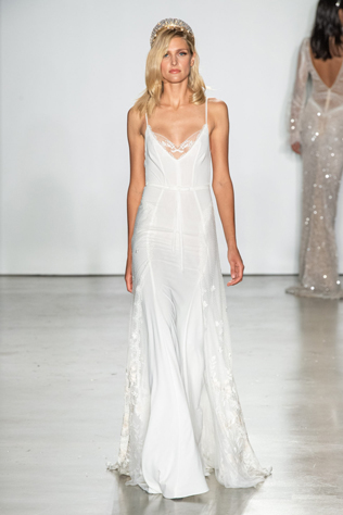 Прозрачный намёк: свадебные платья Inbal Dror 2021 