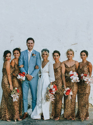 леопардовый принт на свадьбе, подружки невесты в леопардовом 