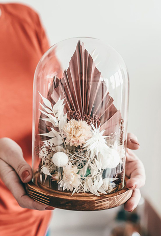 Экзотика на свадьбе: сухие пальмовые листья в декоре, декор столов 