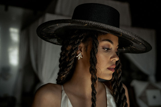 свадебные прически 2022, прическа со жгутами 