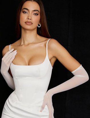 Современный лук для современной невесты: как сочетать перчатки со свадебным платьем в 2022 году 