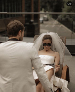 Главный свадебный аксессуар на весну-лето 2022: солнечные очки 